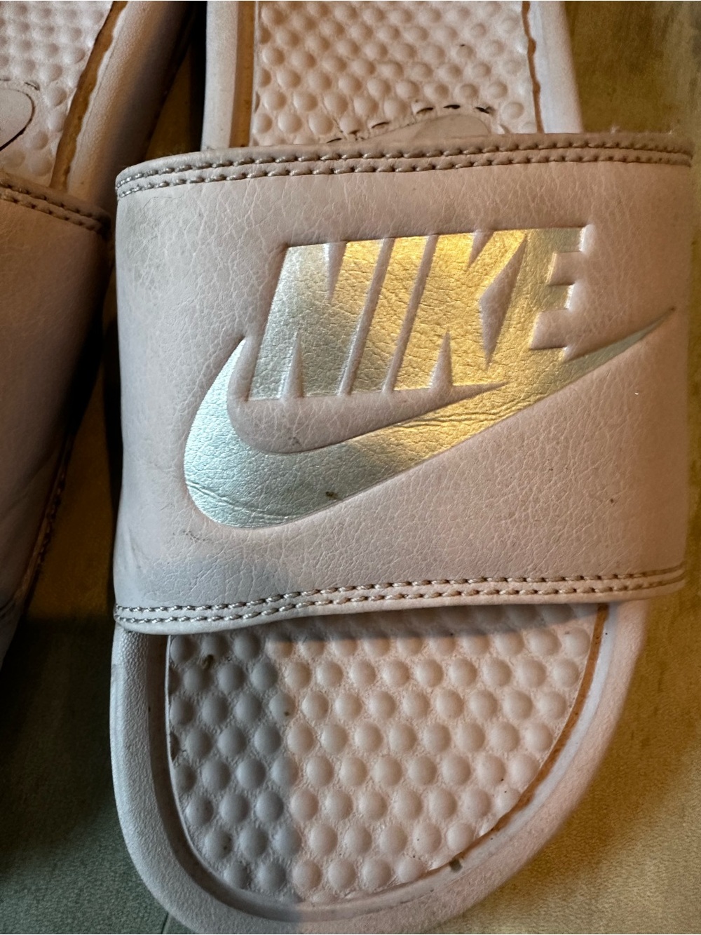 ⭐️Nike Light Pink Slides with Iridescent Logo - Picture 2 of 4
